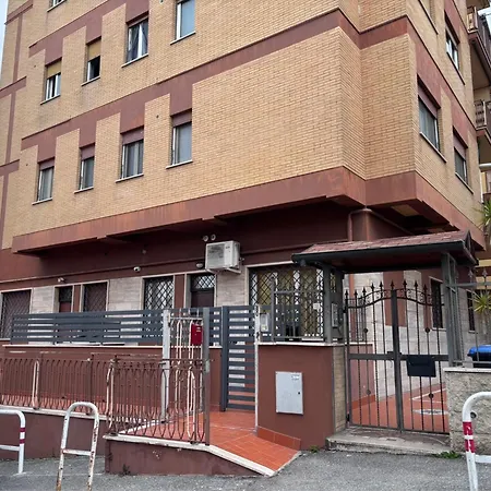 Feriehus Jolie Tor Vergata Universita-policlinico -metro C- Rom